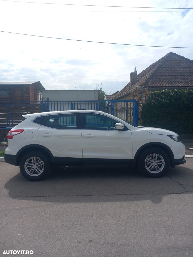 Nissan Qashqai 1.5 DCI TEKNA - 10