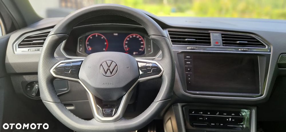 Volkswagen Tiguan 2.0 TDI SCR 4Mot R-Line DSG - 29