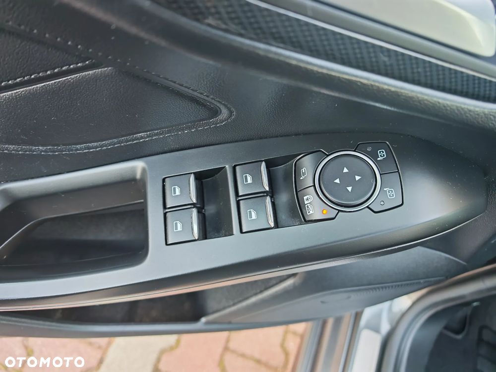 Ford Focus 1.5 EcoBlue Start-Stopp-System ST-LINE X - 30