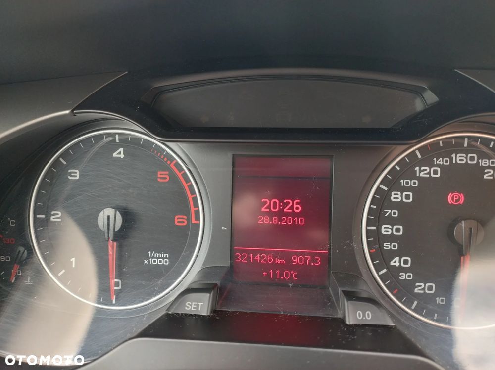Audi A4 Limousine - 9