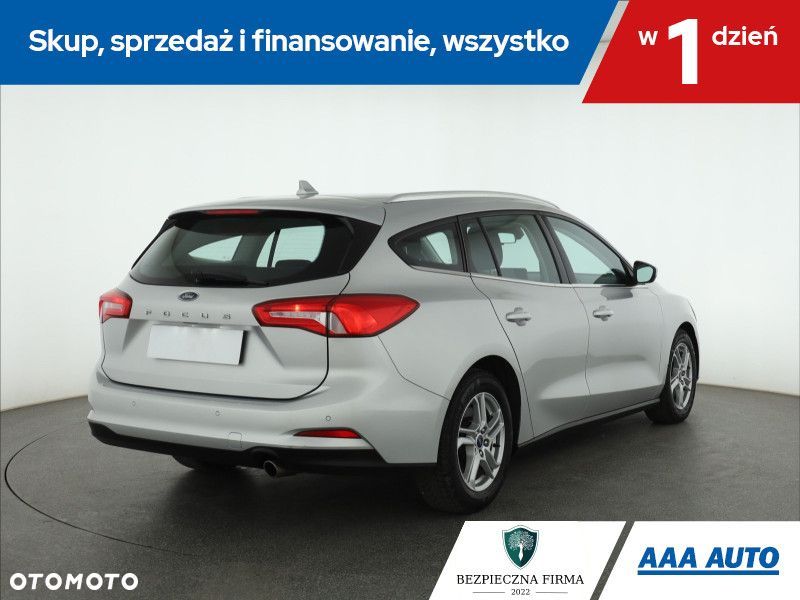 Ford Focus SW - 7