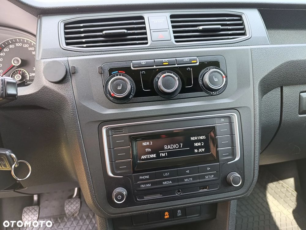 Volkswagen Caddy - 11
