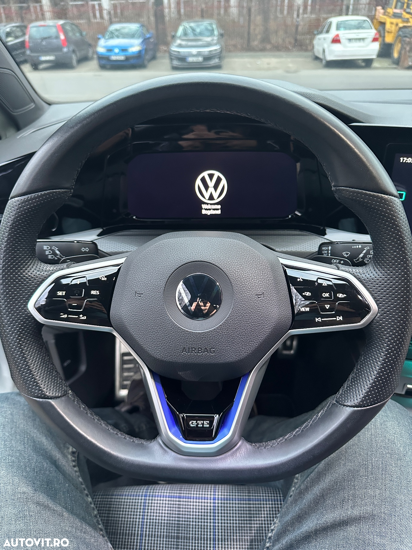 Volkswagen Golf - 17