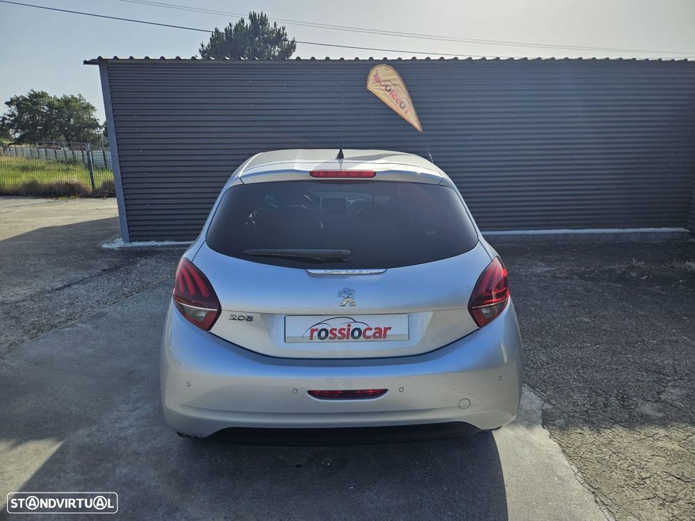 Peugeot 208 1.2 PureTech Style - 12