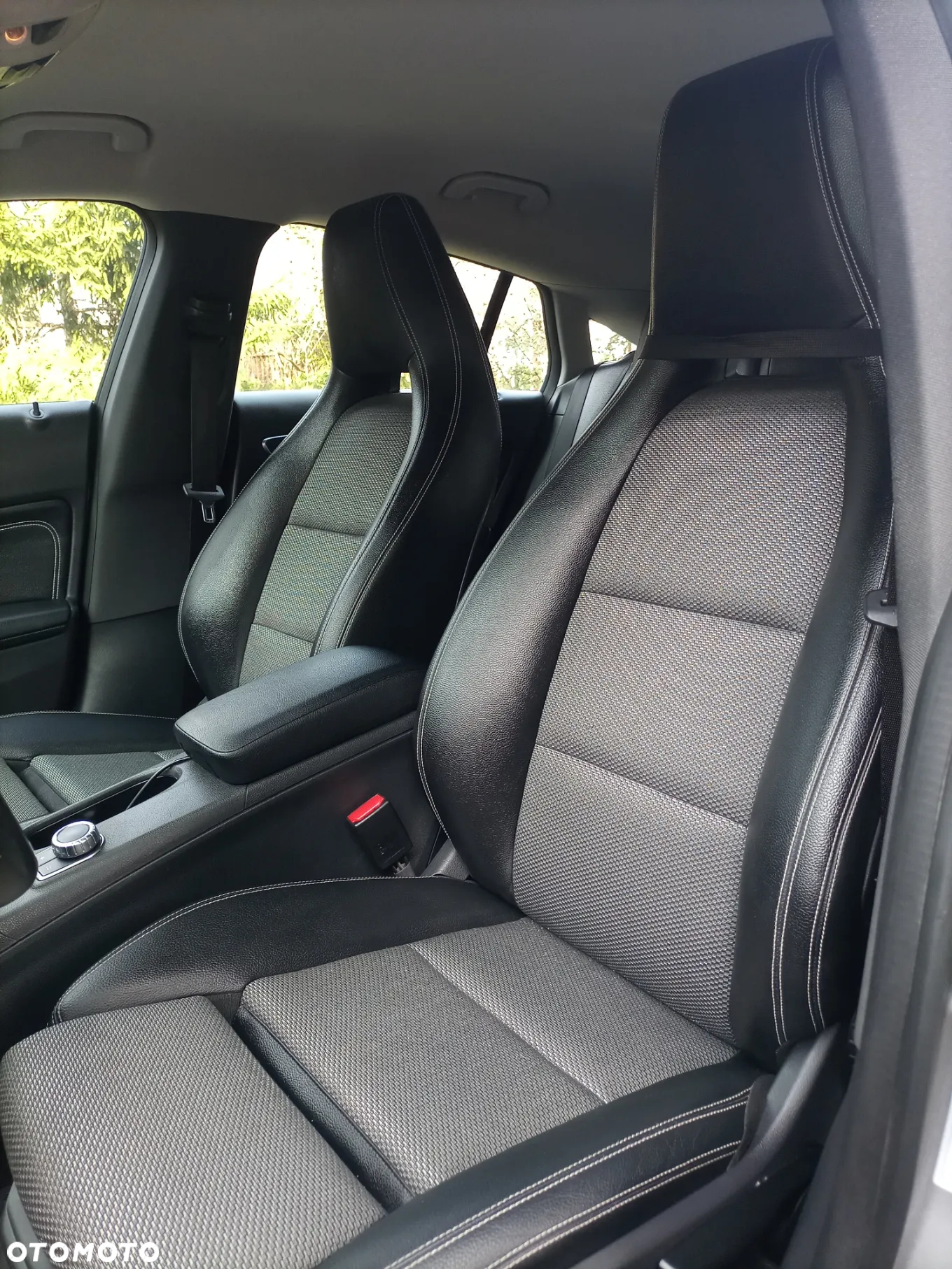 Mercedes-Benz CLA 220 4-Matic - 9