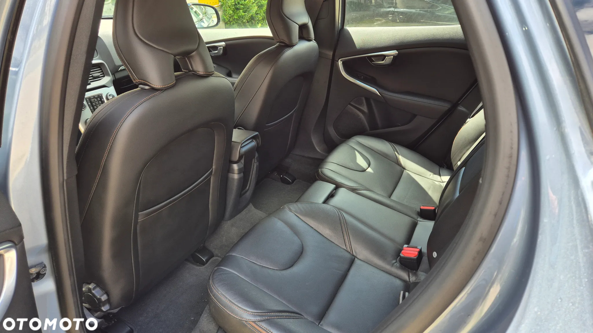 Volvo V40 Cross Country T3 Drive-E Summum - 13