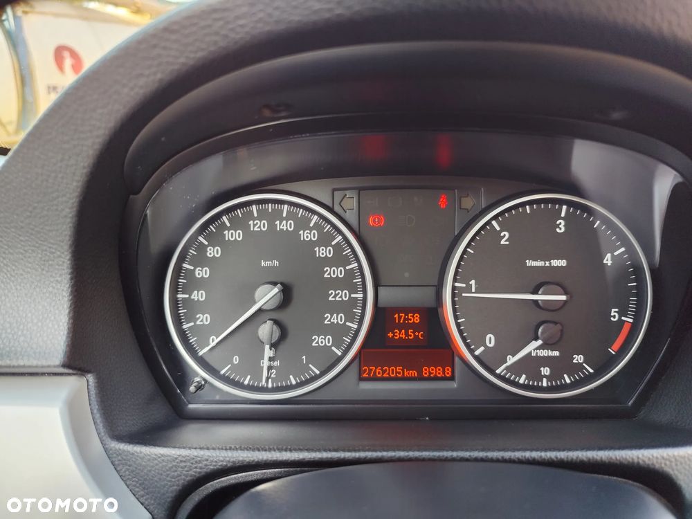 BMW Seria 3 318d DPF Edition Sport - 17