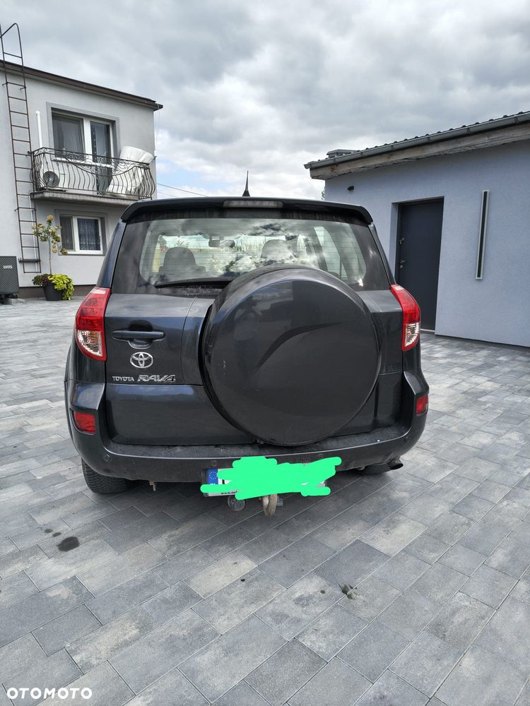 Toyota RAV4 - 2