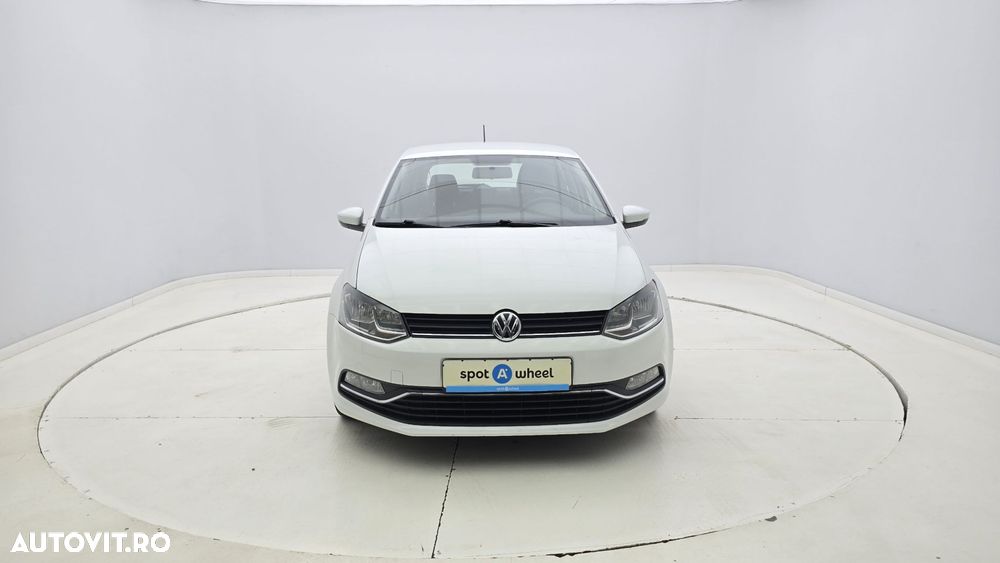 Volkswagen Polo - 2