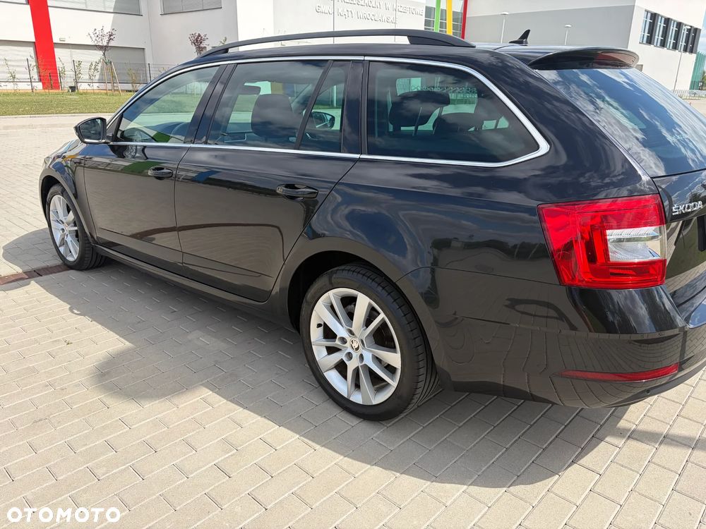 Skoda Octavia 2.0 TDI SCR Style DSG - 3