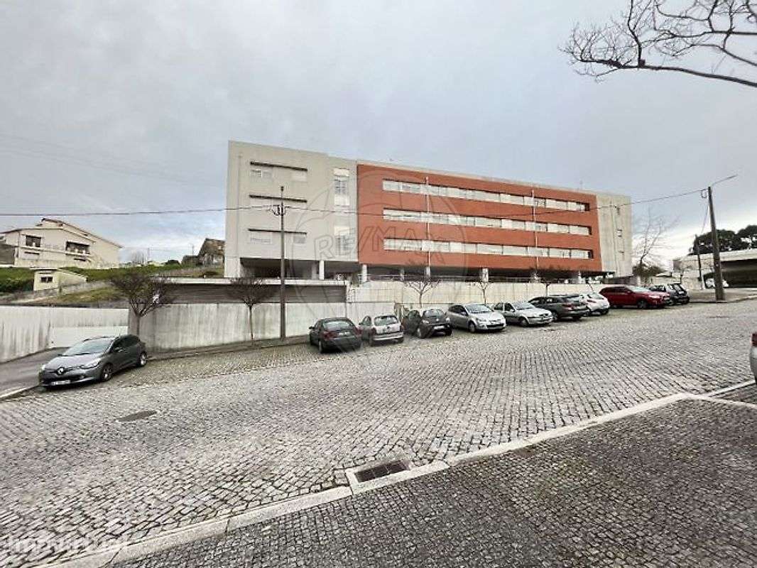 Apartamento T1 para arrendamento - Grande imagem: 2/11