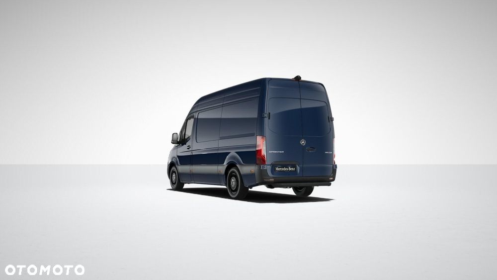 Mercedes-Benz Sprinter - 2