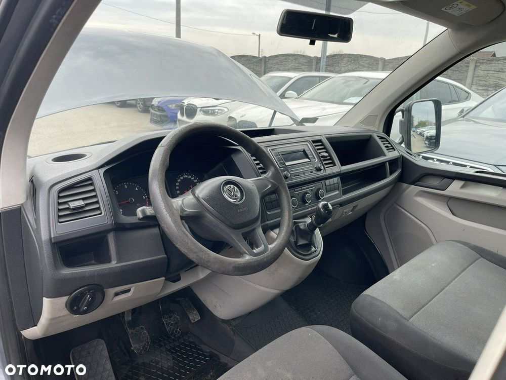 Volkswagen Transporter - 8