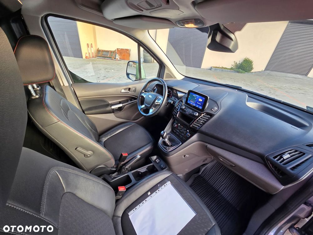 Ford Transit Connect - 15