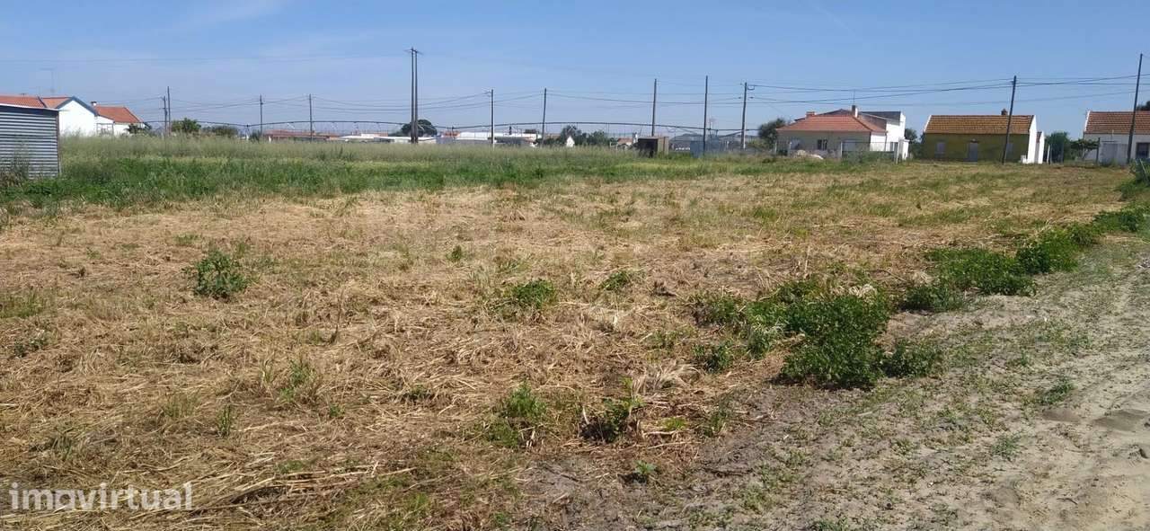 Moradia V1para remodelar com terreno para construção e agrícola. - Grande imagem: 3/10