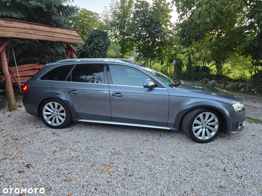 Audi A4 Allroad 2.0 TDI Quattro S tronic - 9