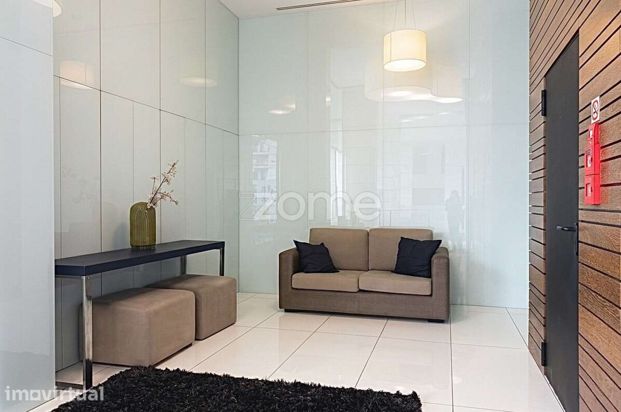 T2 em Condómino Fechado com 2 Lugares de Garagem – Antas Premier - Grande imagem: 5/32