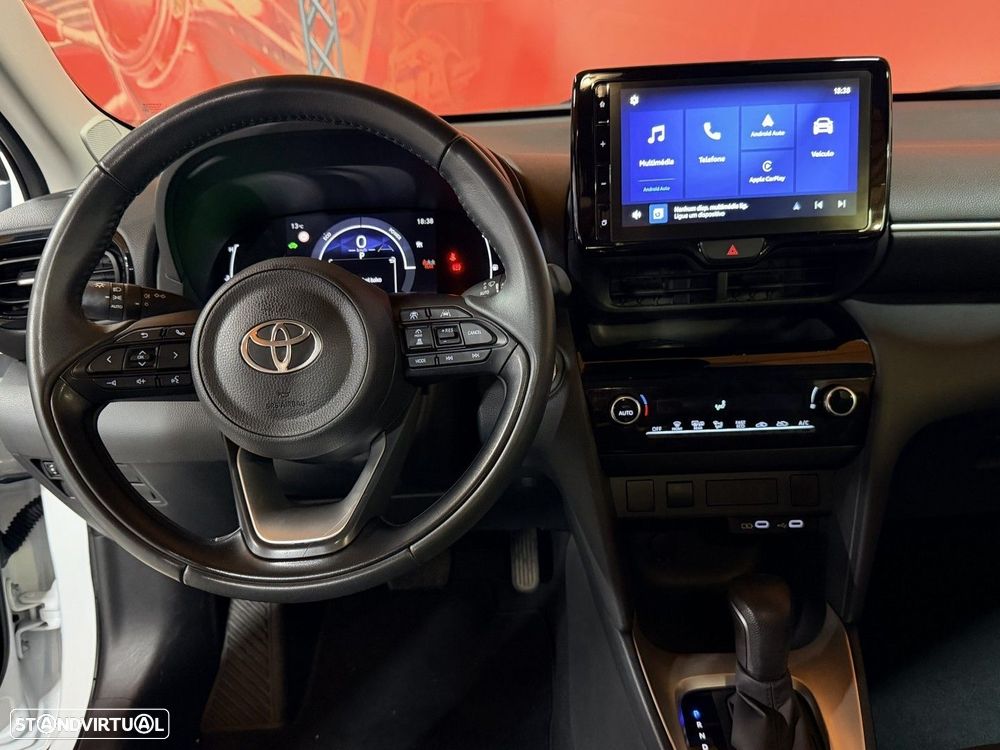 Toyota Yaris Cross 1.5 HDF Comfort Plus - 9