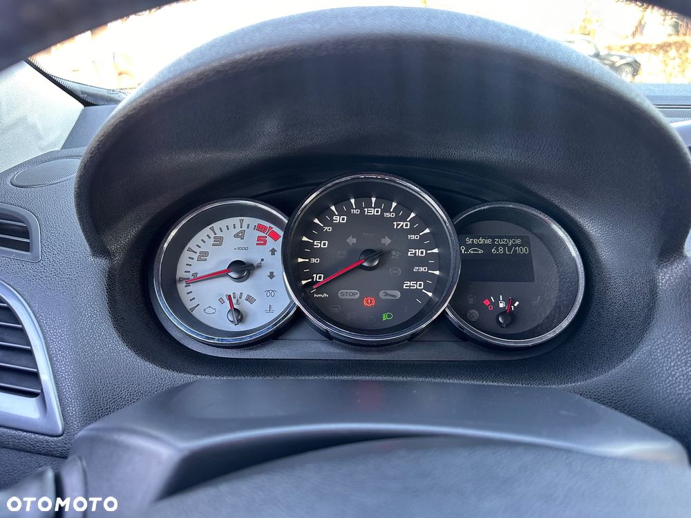 Renault Megane 1.9 dCi FAP Dynamique - 10