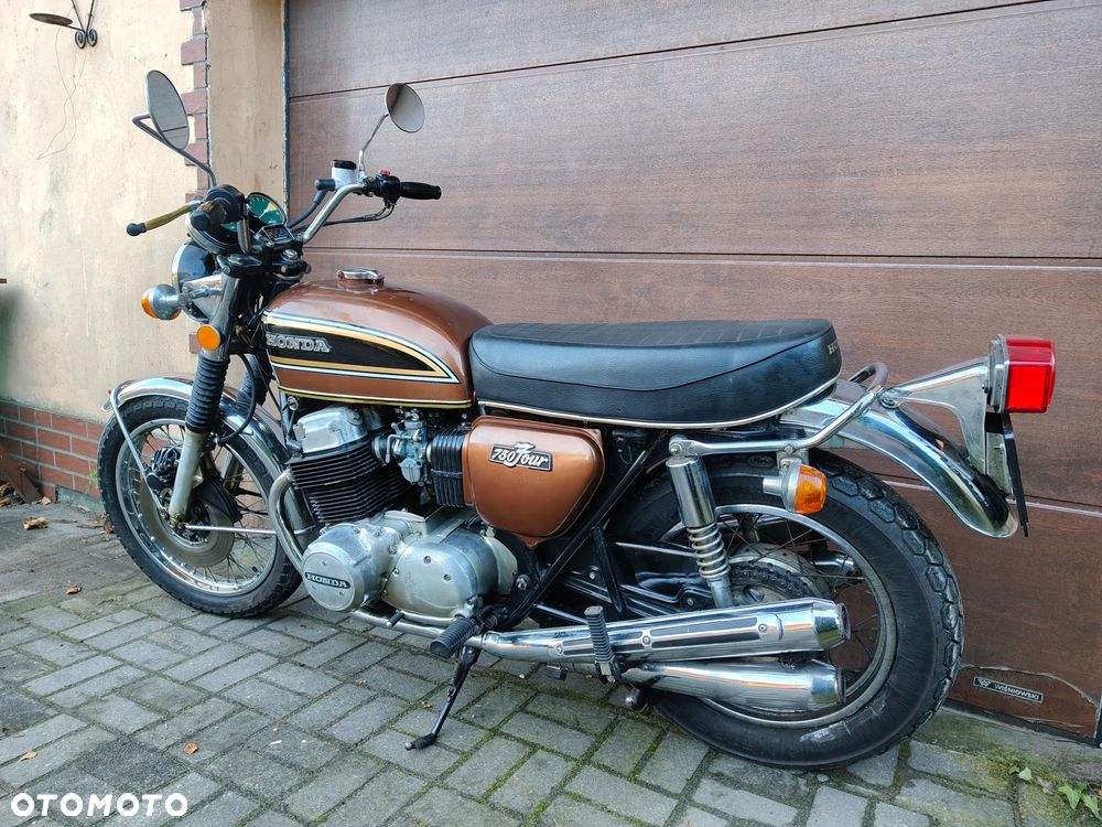 Honda CB - 2