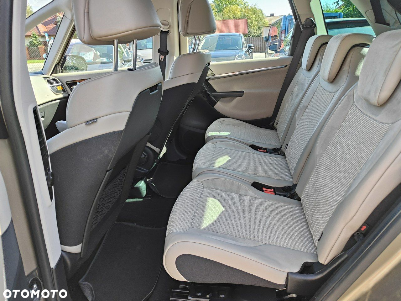Citroën C4 Picasso 1.6 HDi FAP Exclusive - 26
