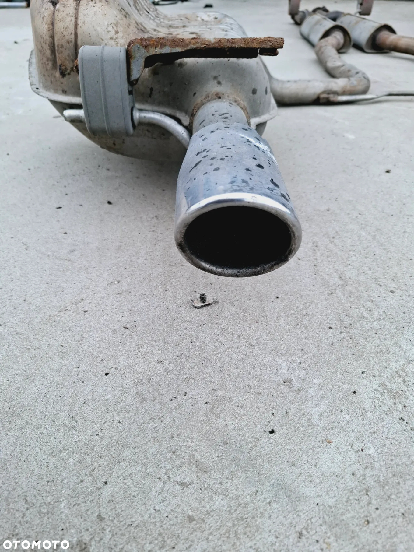 Tłumik Tłumiki Rura Układ Wydechowy Wydechu 2.4 2.8 3.2 Audi A6 C6 - 9
