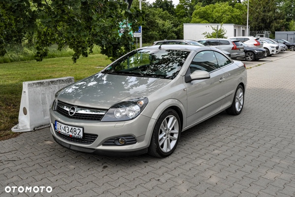 Opel Astra TwinTop 1.6 Cosmo