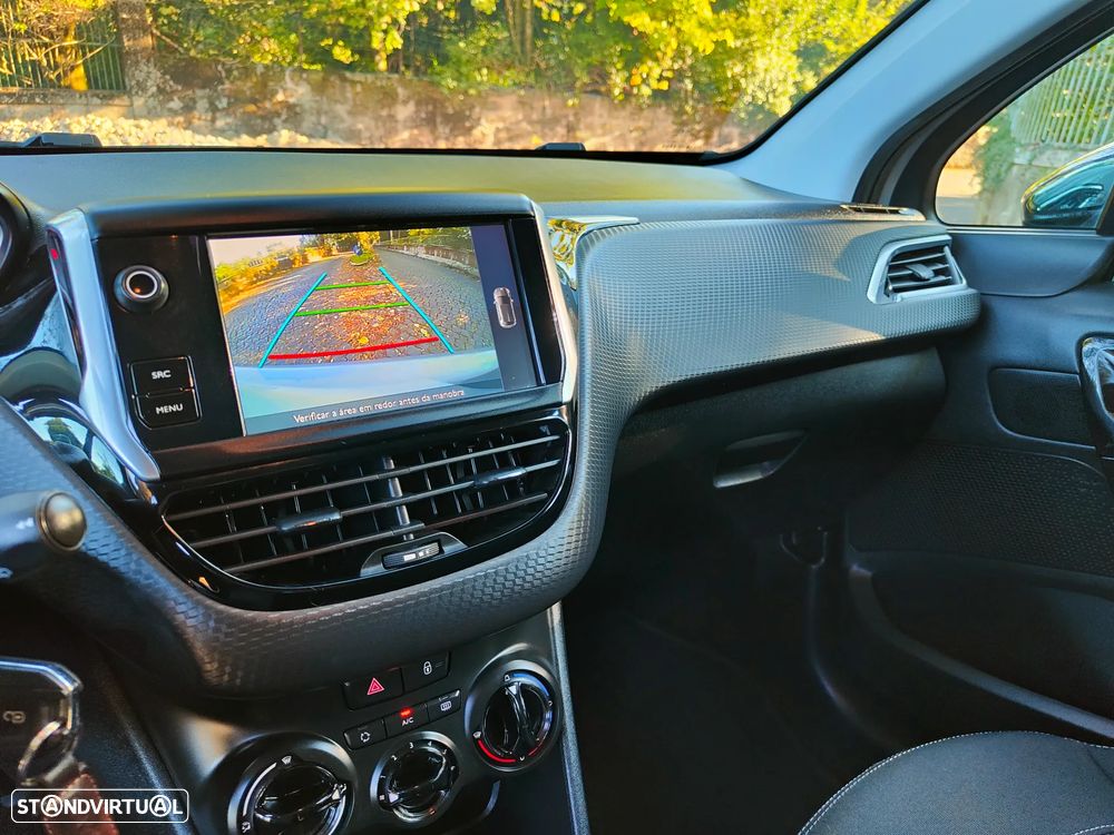 Peugeot 208 1.2 PureTech Active - 11