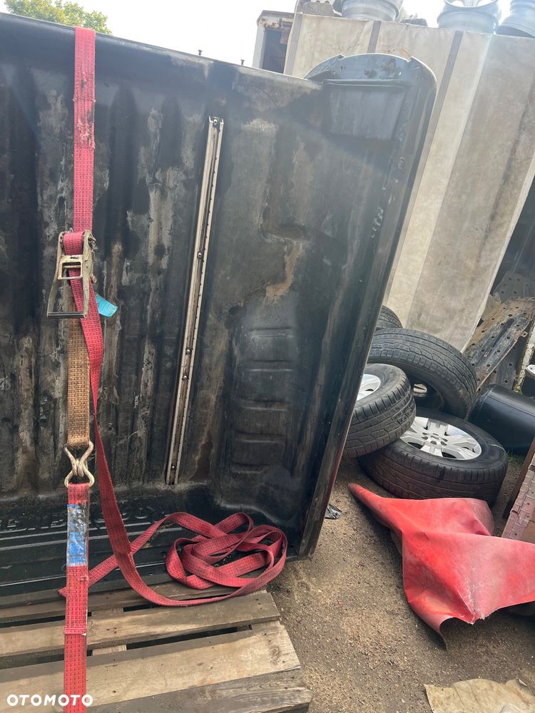 Zabudowa dolną paka od Nissan Navara d40 - 2