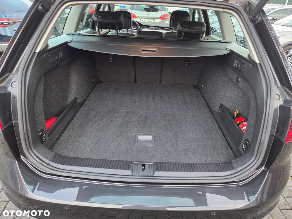 Volkswagen Passat 2.0 TDI BMT Highline - 13
