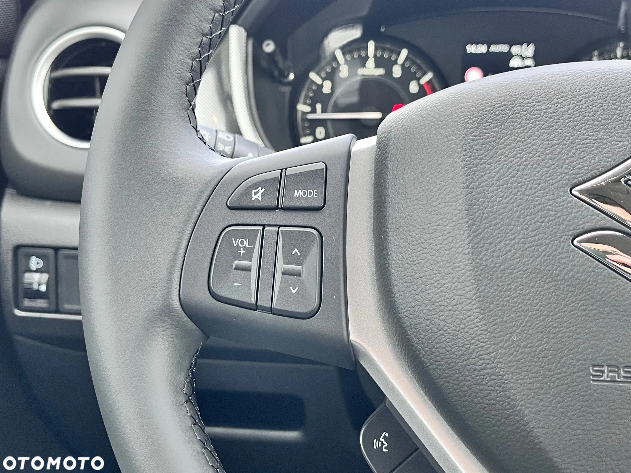 Suzuki Vitara - 25