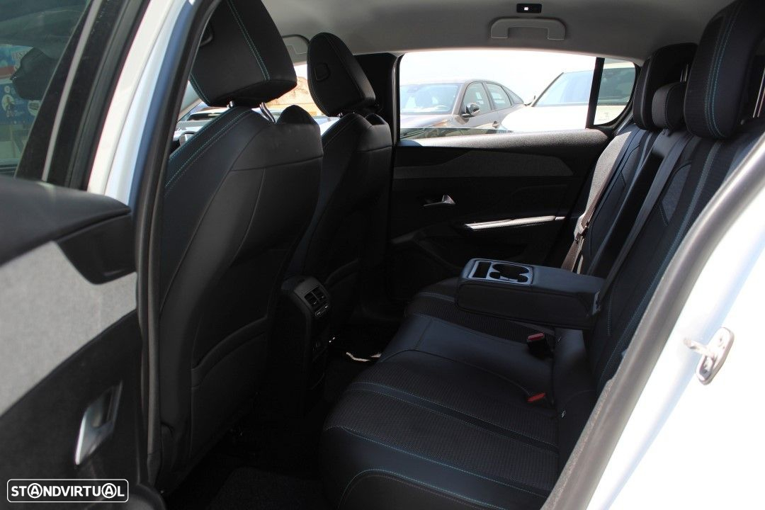 Peugeot 308 1.2 PureTech Allure Pack - 13
