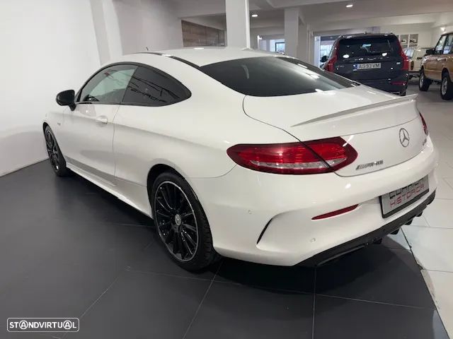 Mercedes-Benz C 43 AMG Coupe 4Matic 9G-TRONIC Night Edition - 32