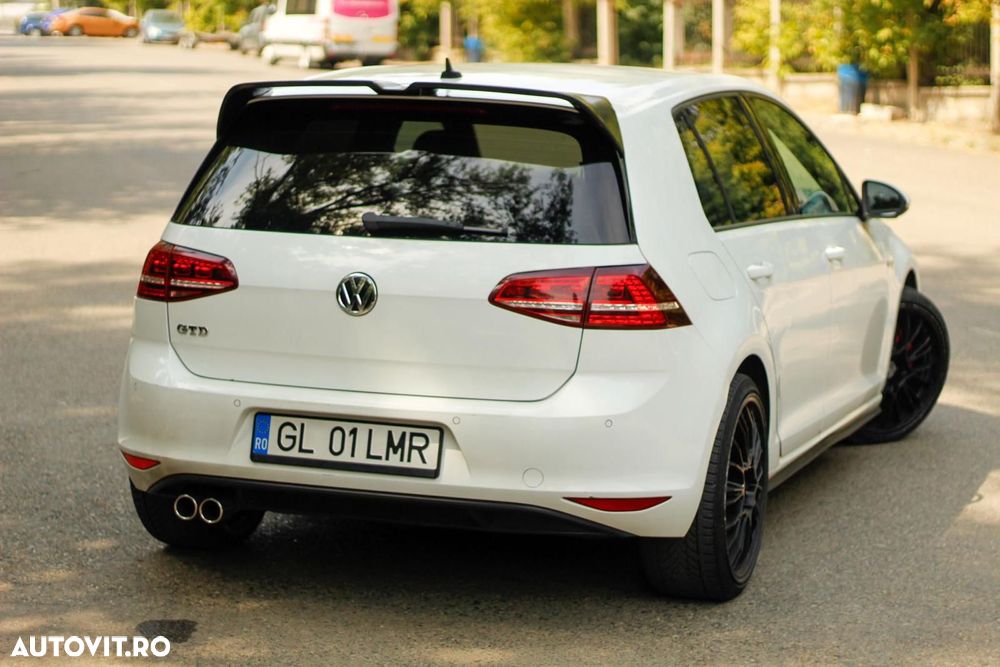 Volkswagen Golf 2.0 TDI DPF BMT DSG GTD - 14