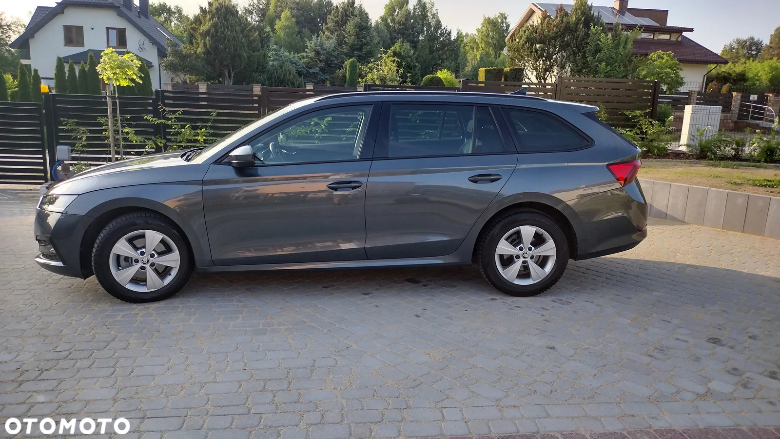 Skoda Octavia Combi 2.0 TDI DSG Exclusive - 12
