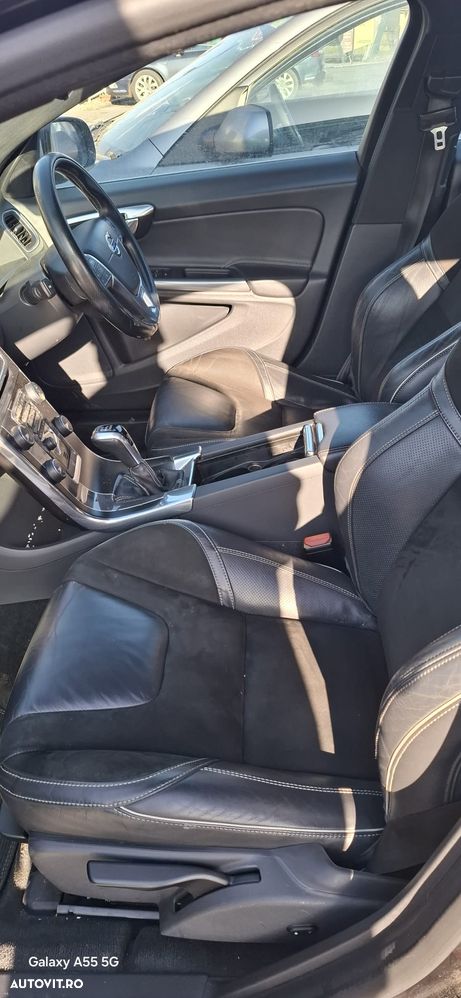 Dezmembrez Volvo V60 D2 - 14