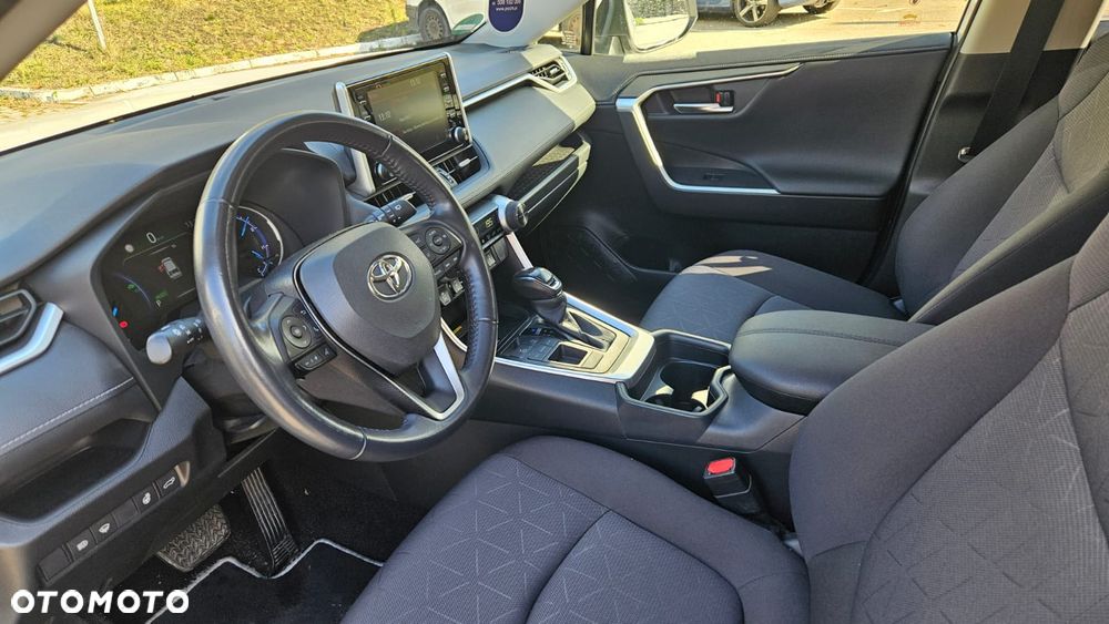 Toyota RAV4 - 16