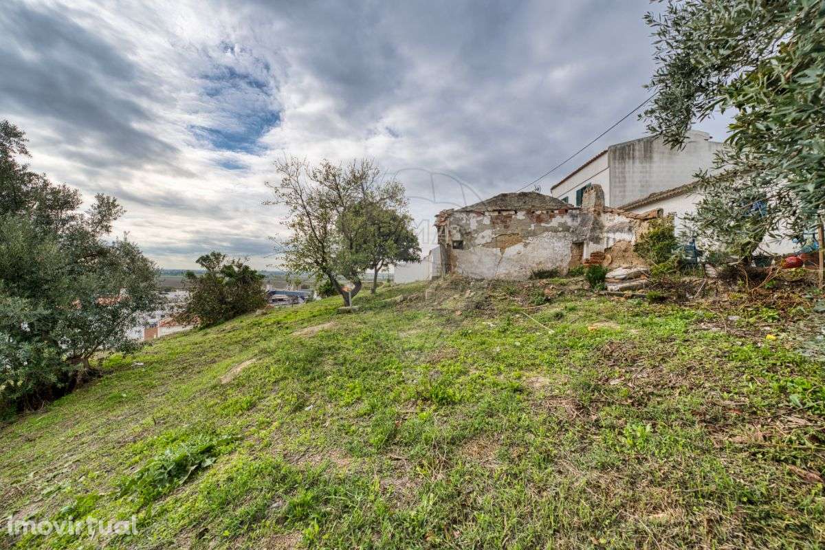 Moradia T2 para venda - Grande imagem: 2/25