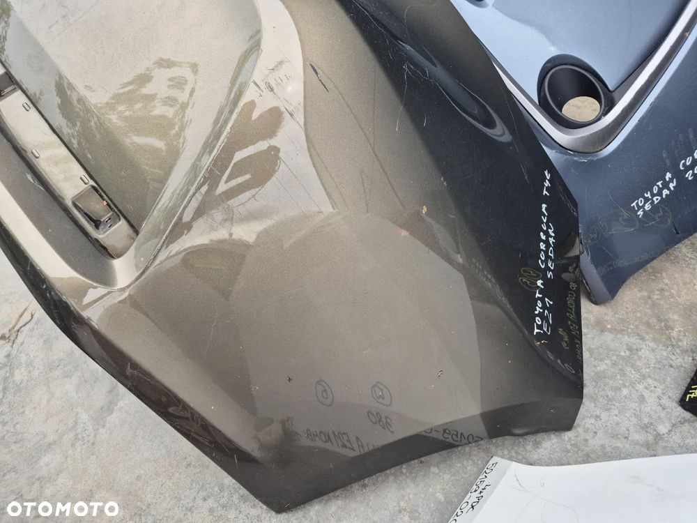 ORYGINALNY ZDERZAK TOYOTA COROLLA E21 PRZÓD / TYŁ - 8