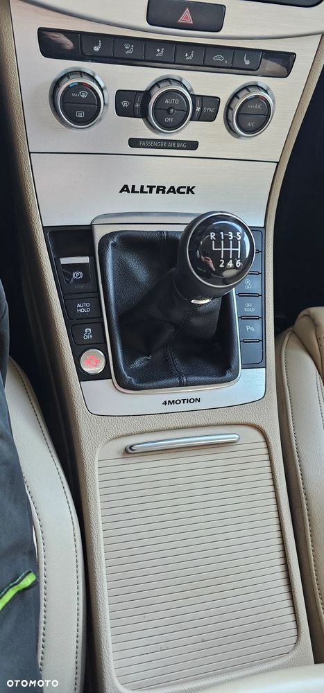 Volkswagen Passat Alltrack 2.0 TDI - 23