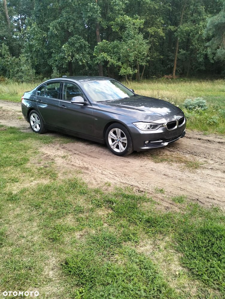 BMW Seria 3 318d xDrive Sport Line - 5