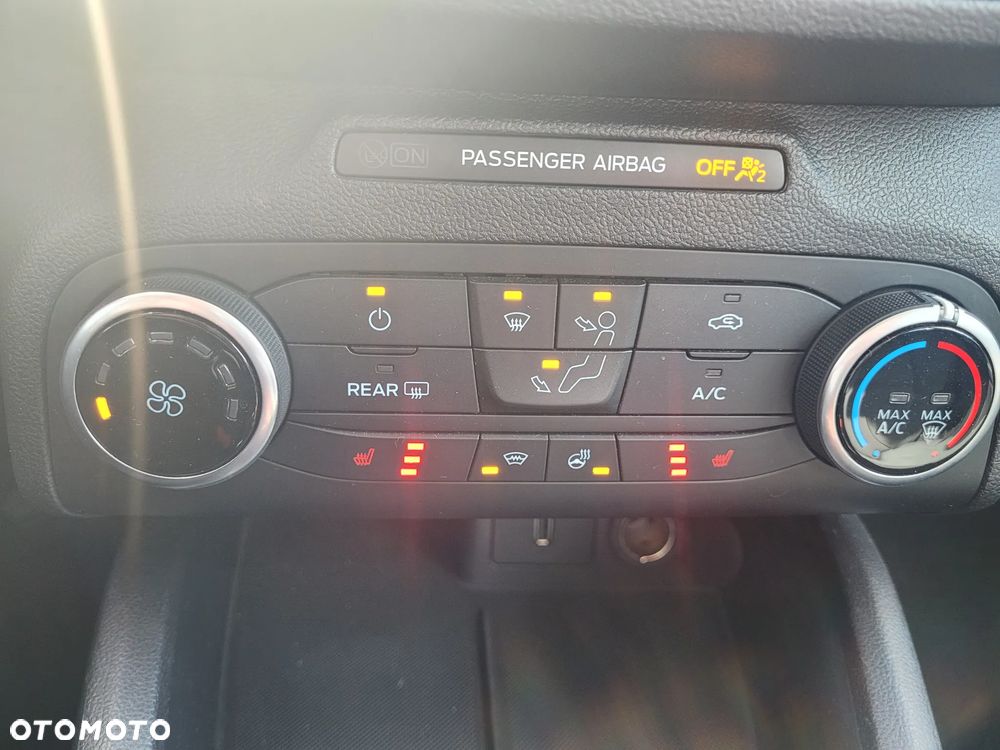 Ford Focus 1.0 EcoBoost Titanium - 7