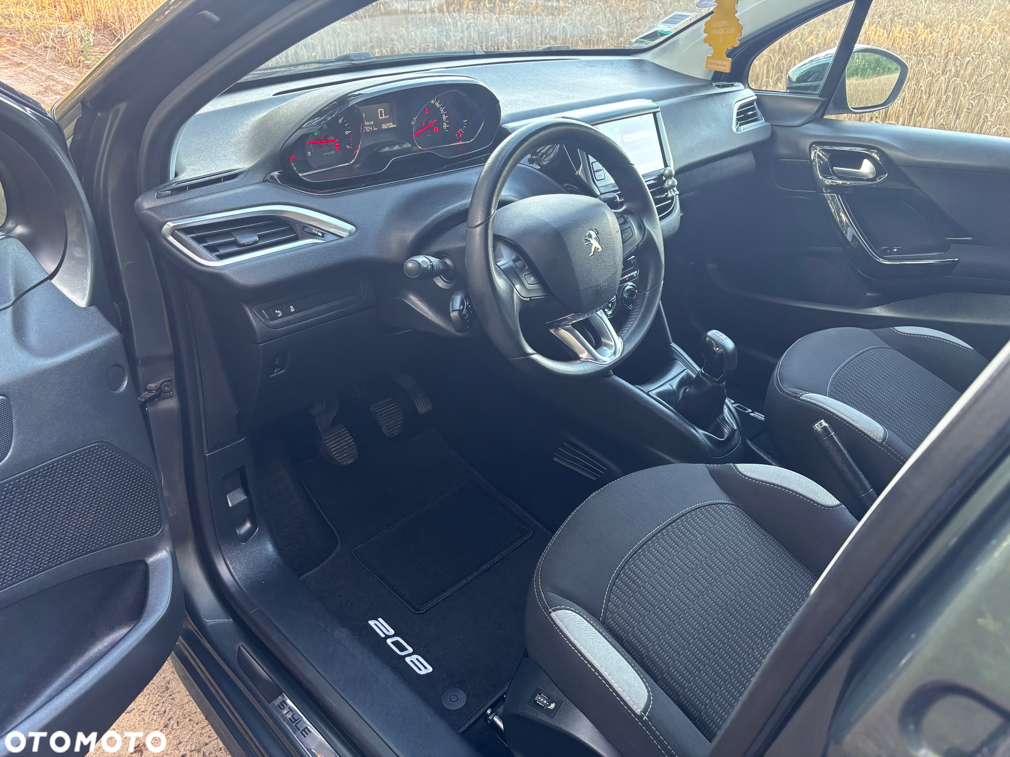 Peugeot 208 PureTech 82 Style - 5