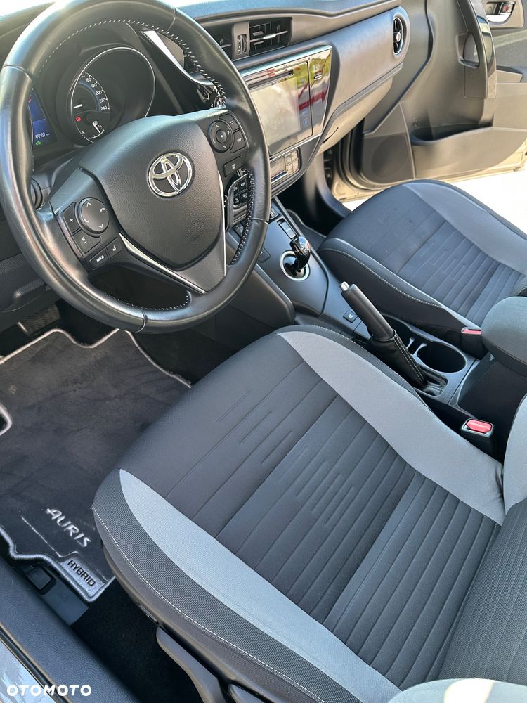 Toyota Auris - 7