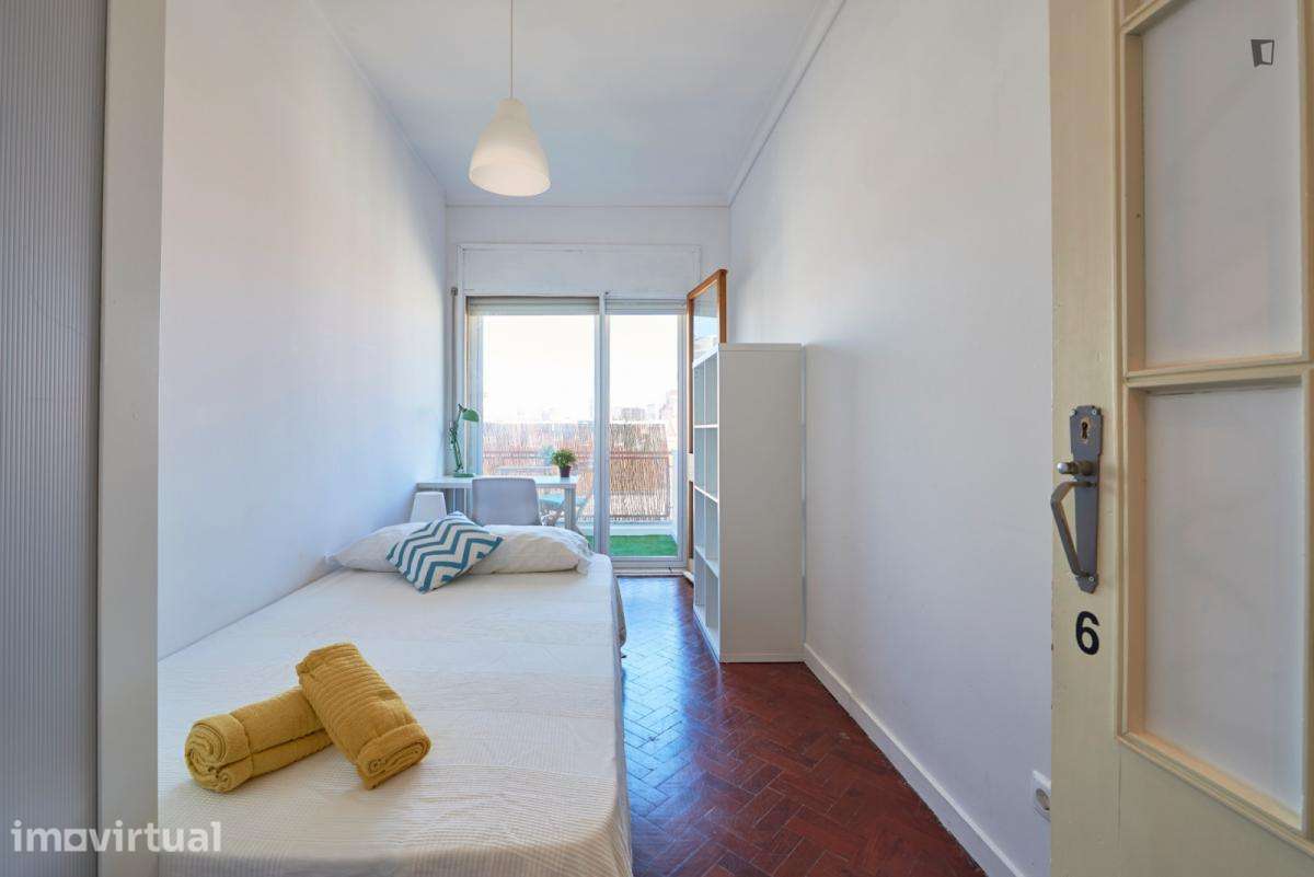Quarto - localizado em Saldanha Lisbon - Grande imagem: 2/47