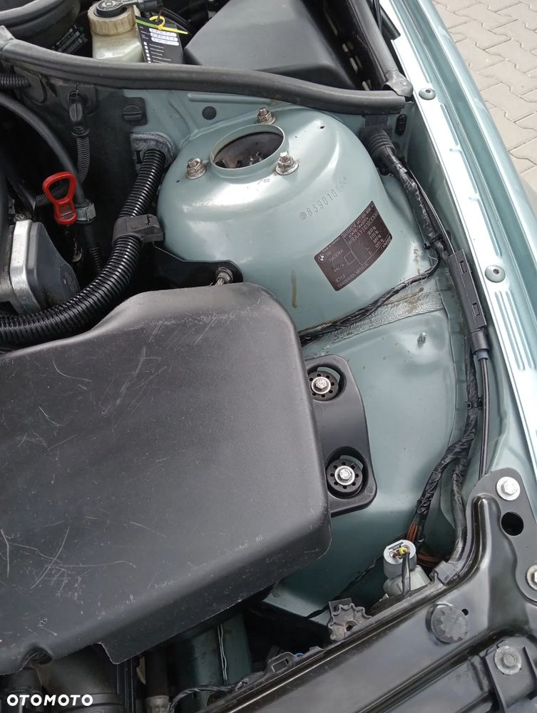 BMW Seria 3 316i - 13