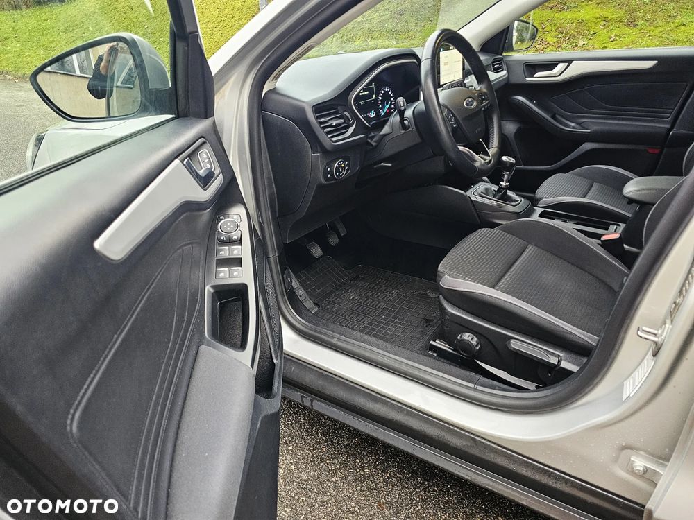 Ford Focus 1.5 EcoBlue SCR Connected - 9