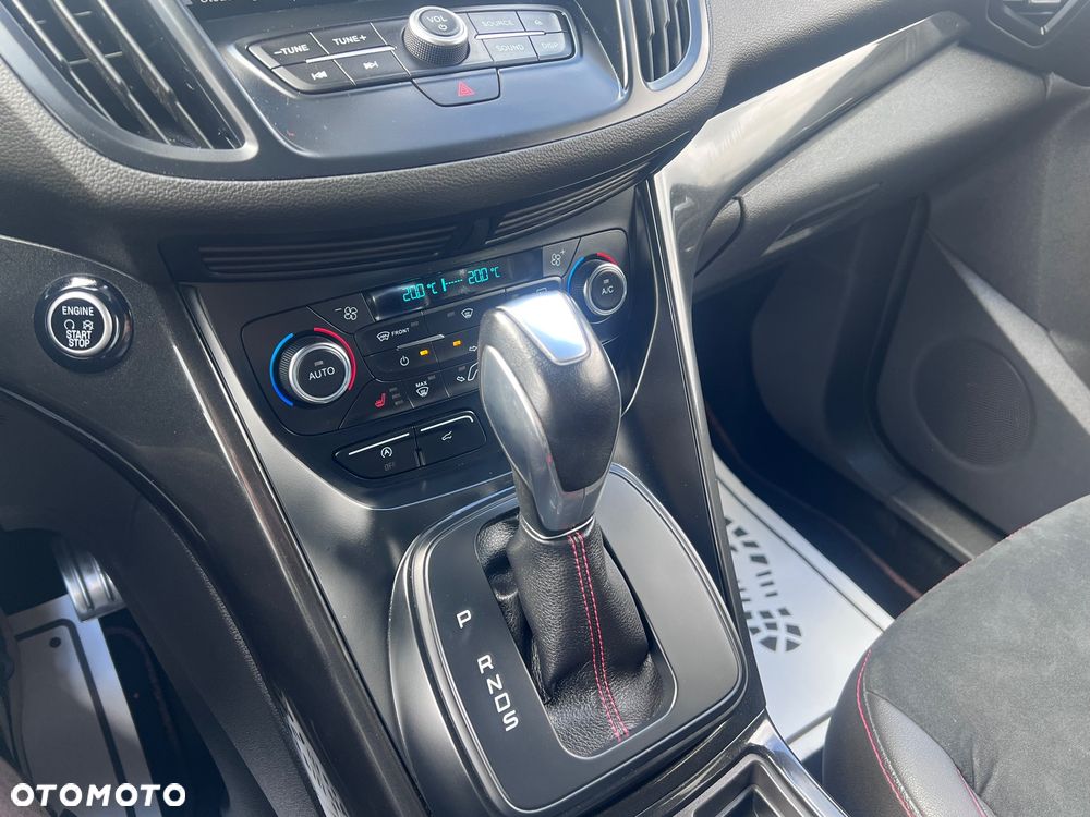 Ford Kuga 2.0 TDCi AWD ST-Line - 32