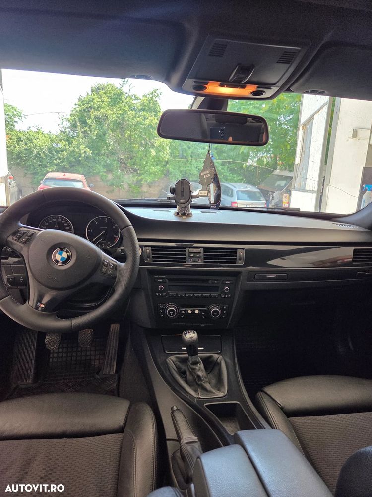BMW Seria 3 318d - 2