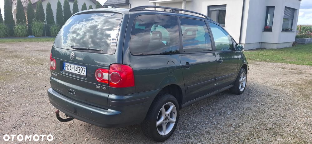 Volkswagen Sharan 2.0 TDI Comfortline - 4